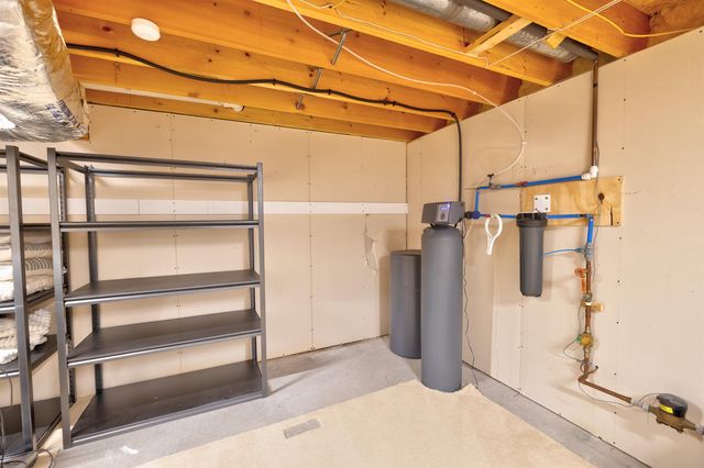 62 Crispin Drive, South Burlington, VT 05403