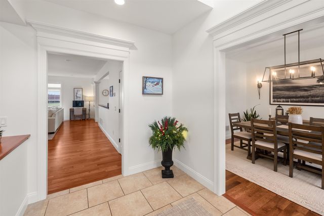 62 Crispin Drive, South Burlington, VT 05403