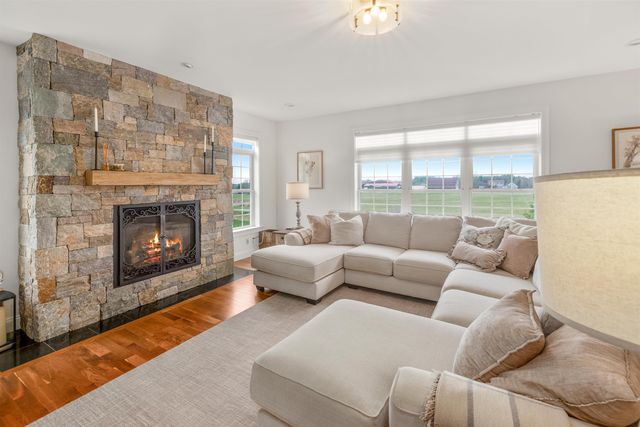 62 Crispin Drive, South Burlington, VT 05403