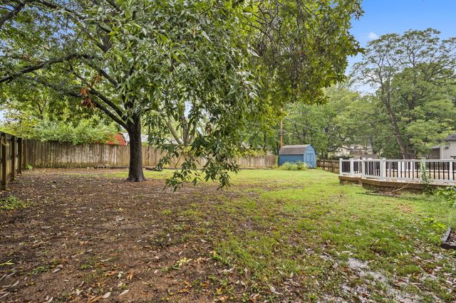 2207 E Cardinal Street, Springfield, MO 65804