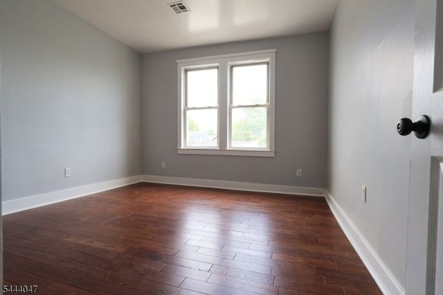 48 Salem St, Newark City, NJ 07106