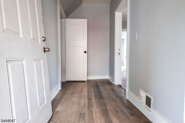 48 Salem St, Newark City, NJ 07106