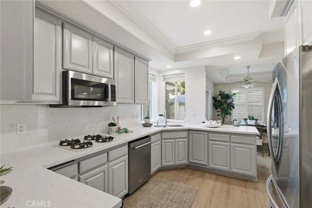 2409 Ruhland Ave. B, Redondo Beach, CA 90278