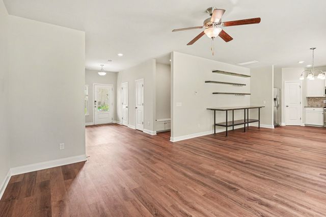 1034 Keeneland Dr, Spring Hill, TN 37174