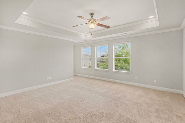 1034 Keeneland Dr, Spring Hill, TN 37174