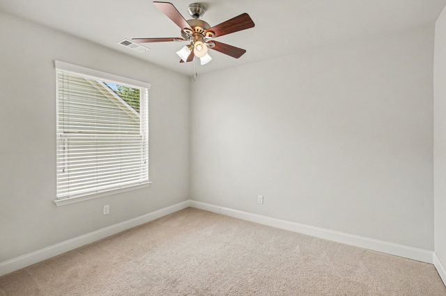 1034 Keeneland Dr, Spring Hill, TN 37174