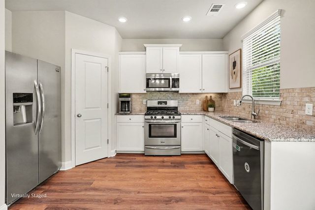 1034 Keeneland Dr, Spring Hill, TN 37174
