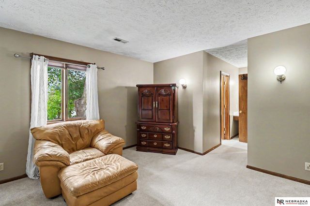 11436 Castelar Circle, Omaha, NE 68144