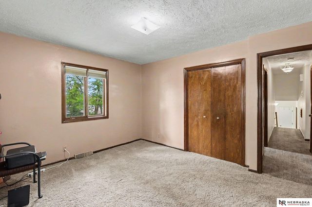 11436 Castelar Circle, Omaha, NE 68144
