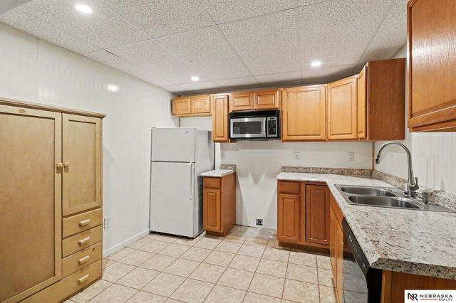 11436 Castelar Circle, Omaha, NE 68144