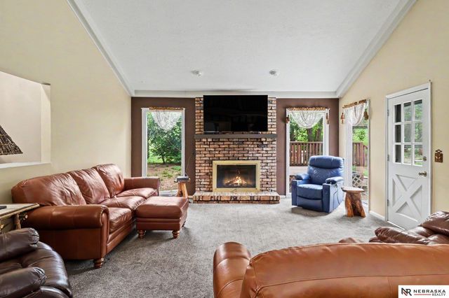 11436 Castelar Circle, Omaha, NE 68144