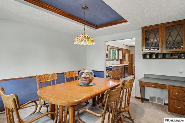 11436 Castelar Circle, Omaha, NE 68144