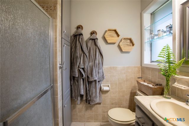 103 Canterbury Lane, Victoria, TX 77904