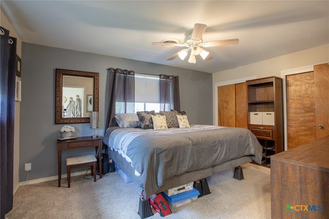 103 Canterbury Lane, Victoria, TX 77904