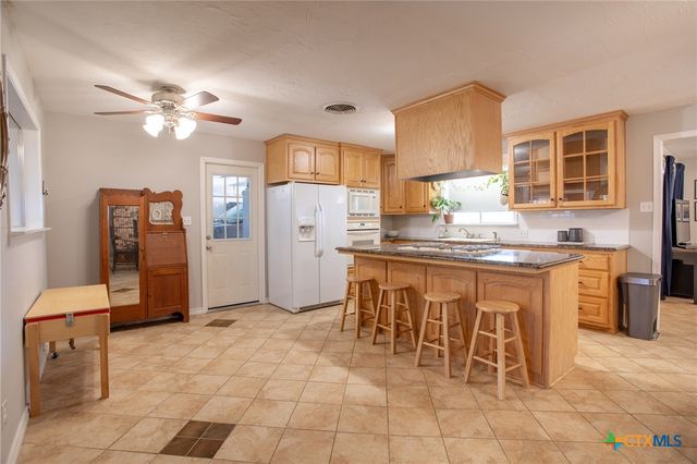 103 Canterbury Lane, Victoria, TX 77904