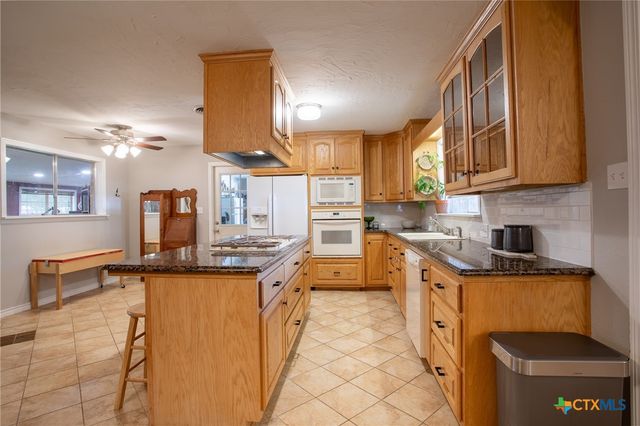 103 Canterbury Lane, Victoria, TX 77904