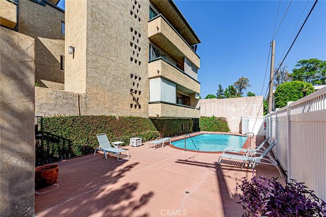 960 SAN PASQUAL Street, Pasadena, CA 91106