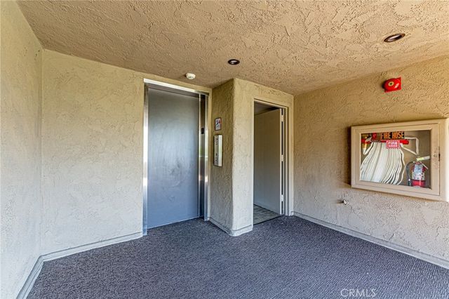 960 SAN PASQUAL Street, Pasadena, CA 91106