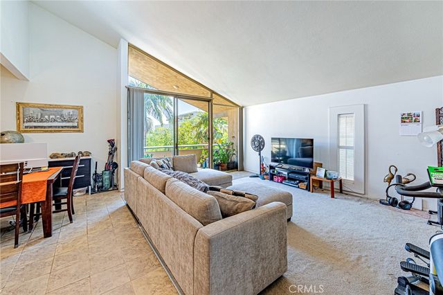 960 SAN PASQUAL Street, Pasadena, CA 91106