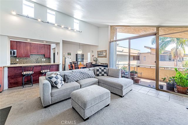 960 SAN PASQUAL Street, Pasadena, CA 91106