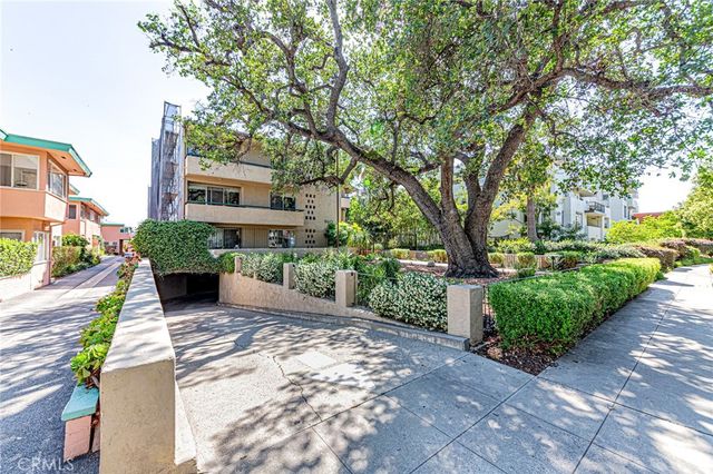 960 SAN PASQUAL Street, Pasadena, CA 91106