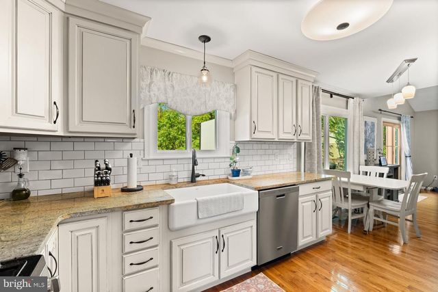 804 MAIDSTONE RD, Harrisburg, PA 17111