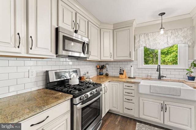 804 MAIDSTONE RD, Harrisburg, PA 17111
