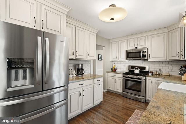 804 MAIDSTONE RD, Harrisburg, PA 17111