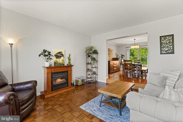 804 MAIDSTONE RD, Harrisburg, PA 17111