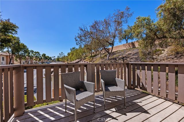 6004 Paseo Salinero, Carlsbad, CA 92009