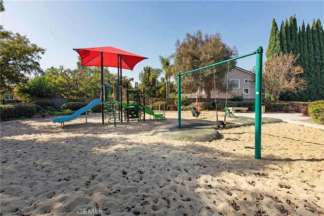 6004 Paseo Salinero, Carlsbad, CA 92009