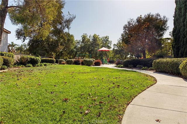 6004 Paseo Salinero, Carlsbad, CA 92009