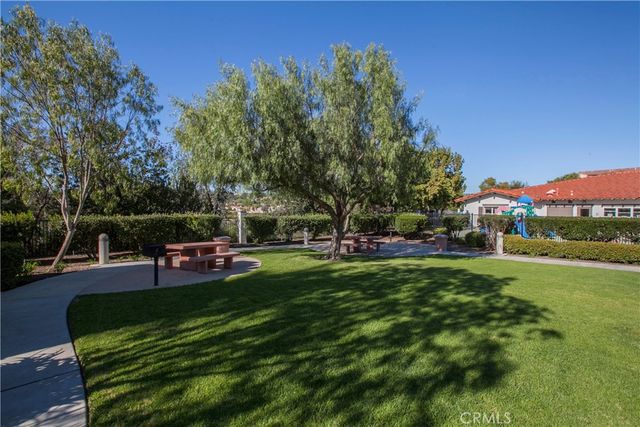 6004 Paseo Salinero, Carlsbad, CA 92009