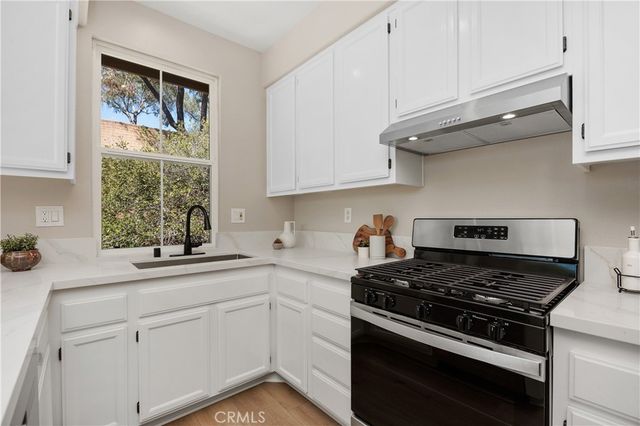 6004 Paseo Salinero, Carlsbad, CA 92009