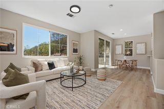 6004 Paseo Salinero, Carlsbad, CA 92009