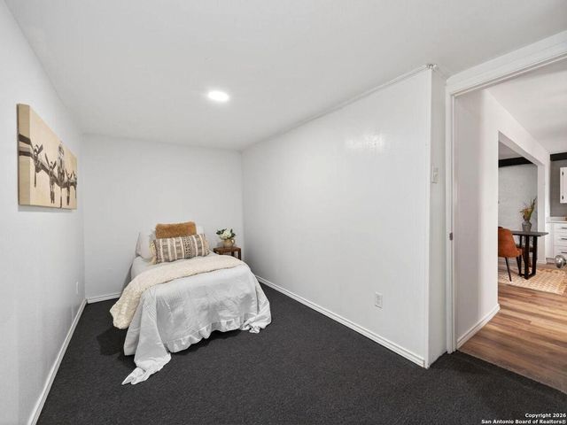 306 WALTON AVE, San Antonio, TX 78225