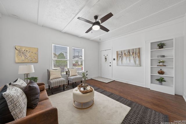 306 WALTON AVE, San Antonio, TX 78225