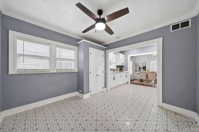 306 WALTON AVE, San Antonio, TX 78225