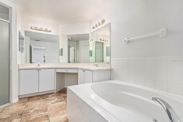 1072 BLUEGRASS DRIVE, Groveland, FL 34736