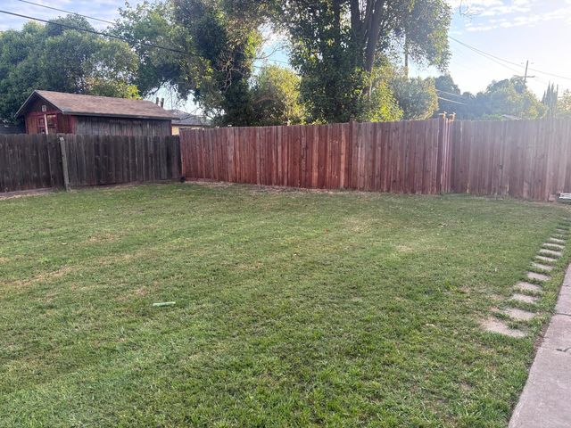 2755 Christina Ave, Stockton, CA 95204