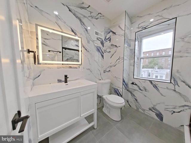 2165 E FIRTH ST, Philadelphia, PA 19125