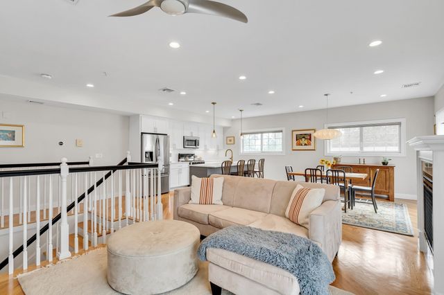 572 Freeport 303, Boston, MA 02122