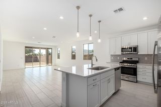 5447 W MANZANITA Drive, Glendale, AZ 85302