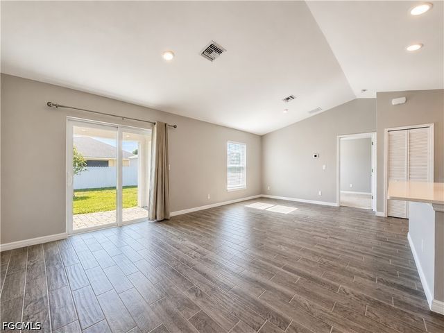 2728 NE 5th PL, Cape Coral, FL 33909