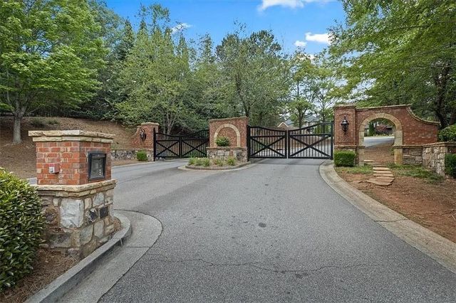 2780 Brentwood Estates Court, Cumming, GA 30041