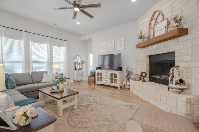 108 Southwood Drive, Burleson, TX 76028