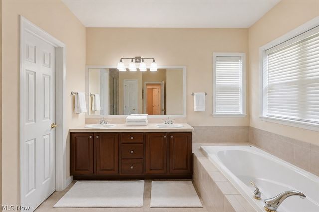 36939 Wexford Drive, Solon, OH 44139