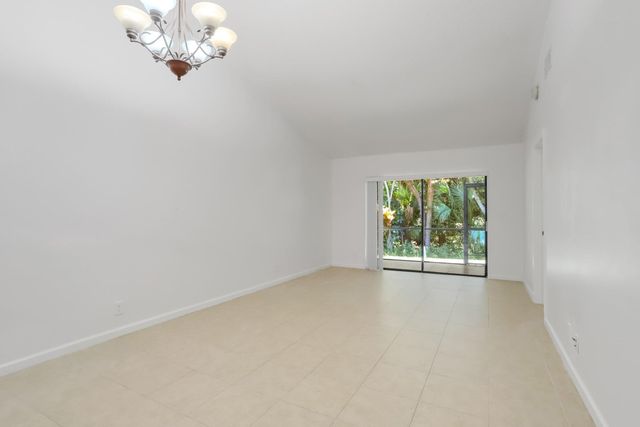 470 Hardwood Place, Boca Raton, FL 33431