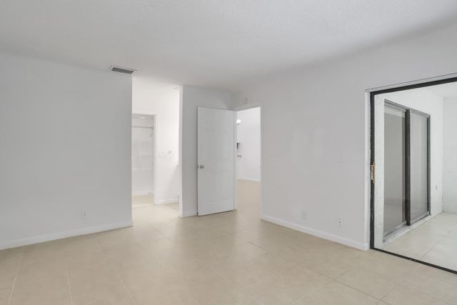 470 Hardwood Place, Boca Raton, FL 33431