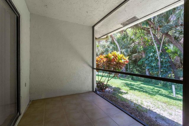 470 Hardwood Place, Boca Raton, FL 33431